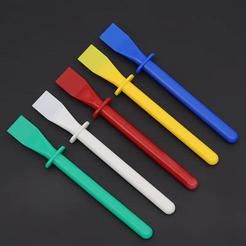 Szpatułki do kleju, pędzle do  – Art Craft Glue recenzja i cena